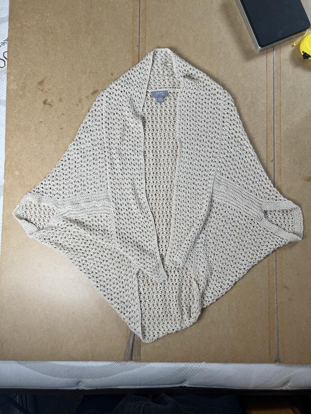 JANA Shrug Womens L/XL Beige Open-Knit Lightweight Collared Crochet Oversized